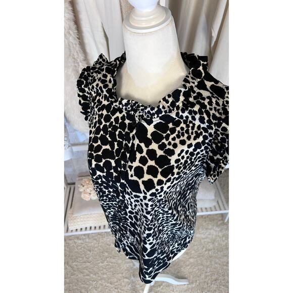 Who What Wear Women's Sz S Button Up Animal Print Ruffle Neck Blouse #0101 - Picture 4 of 6